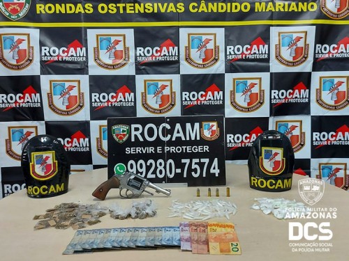 Drogas e arma apreendidas af13fa01c 500x375 1