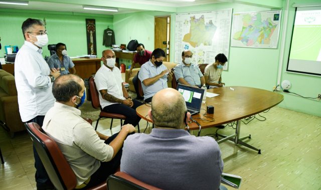 05 Dep. Cabo Maciel reuI ne no IPAAM e defende emprego e renda ao PoI lo moveleiro e madeireiro 640x380 1