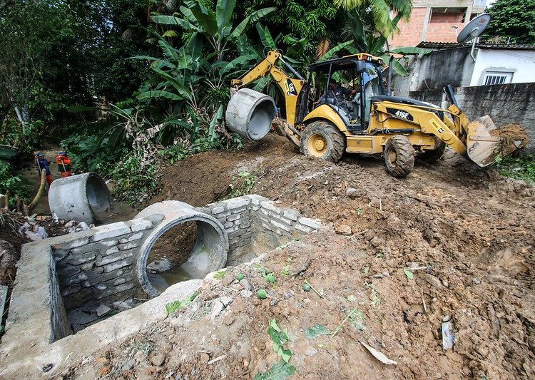 Informe Manaus Prefeitura De Manaus Implanta Nova Rede De Drenagem No