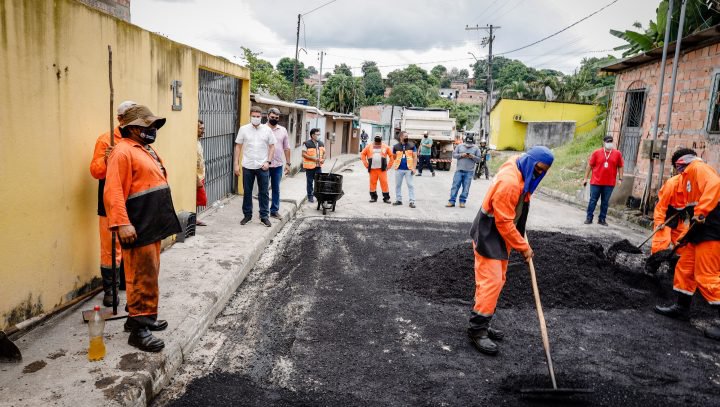 Prefeitura fiscaliza obras 2 720x407 1