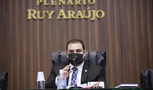 08 Dep. Roberto Cidade Durante SessaI o OrdinaI ria da Assembleia presidente Roberto Cidade diz que assinaraI CPI da Pandemia 640x380 1