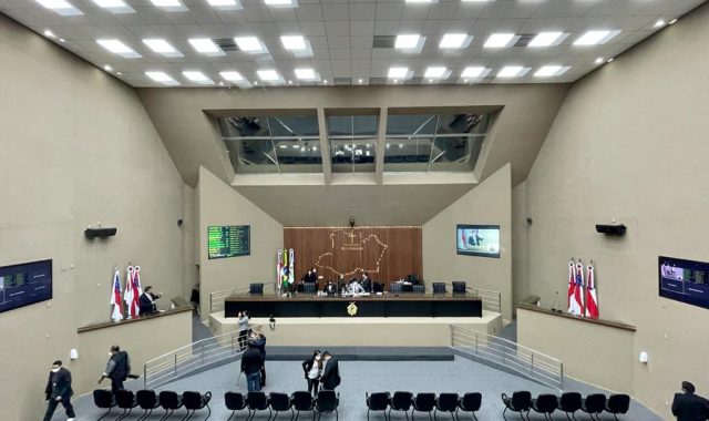 13 Aterro SanitaI rio e situacI aI o da aI gua dos rios no Amazonas provocam debate na Assembleia Legislativa 640x380 1