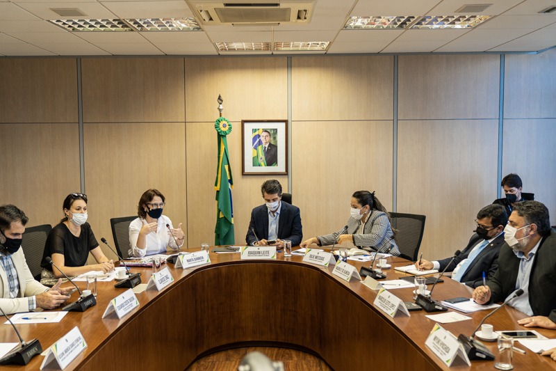 REUNIAO MINISTRO DO MEIO AMBIENTE 5