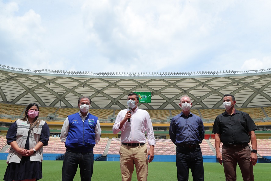 Governador Wilson Lima e secretarios estaduais no lancamento do Vacina Premiada na Arena da Amazonia 1 Foto Diego Peres Secom