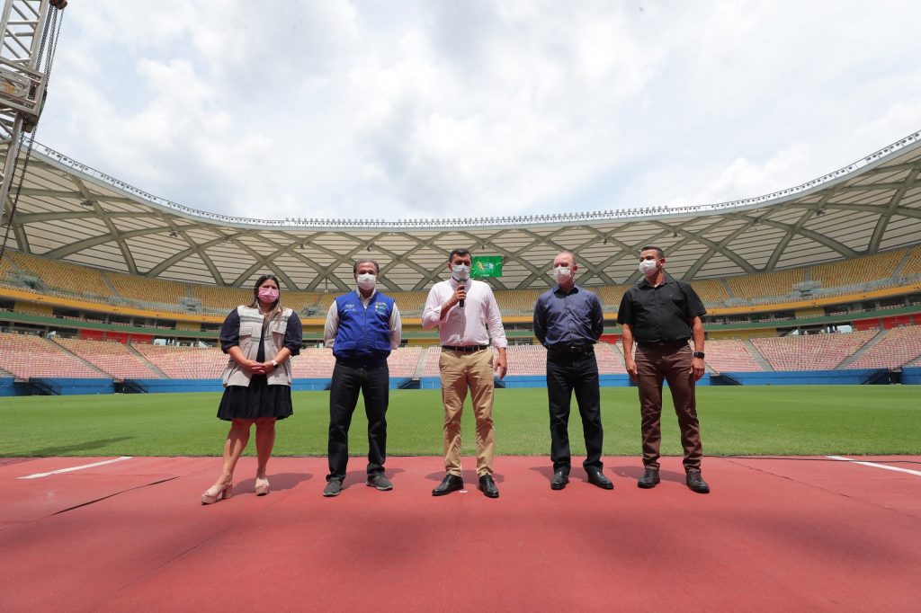 Governador Wilson Lima e secretarios estaduais no lancamento do Vacina Premiada na Arena da Amazonia Foto Diego Peres Secom 1024x682 1