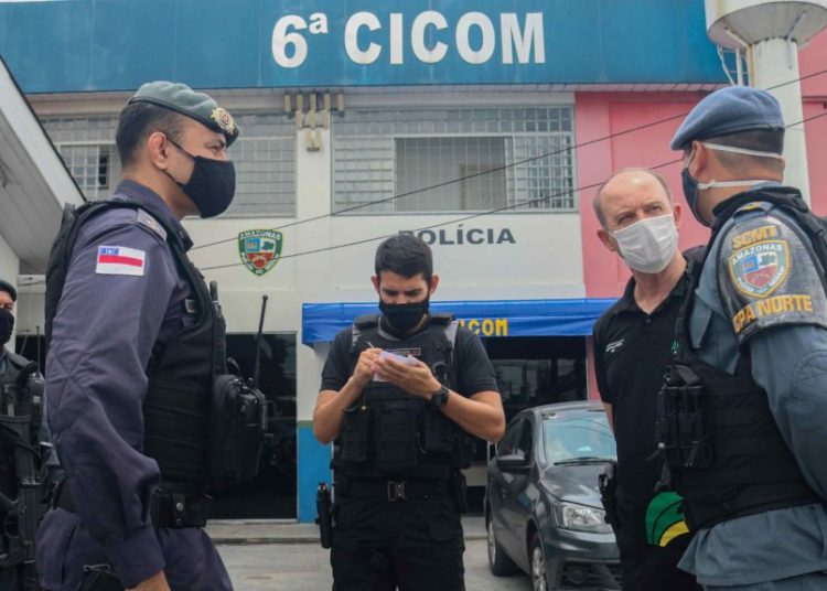 Informe Manaus - Secret&aacute;rio de Seguran&ccedil;a P&uacute;blica inicia visitas a unidades  da Pol&iacute;cia Civil e da Pol&iacute;cia Militar em Manaus