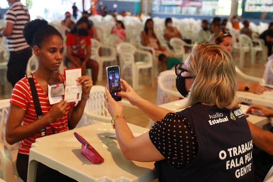Auxilio Estadual em Manaus Foto Roberto Carlos Secom
