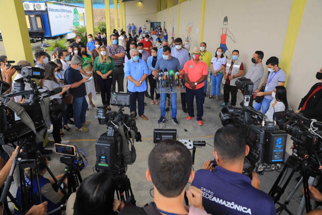Governador Wilson Lima anuncia campanha Pra Sambar tem que Vacinar 3 Foto Diego Peres Secom 2 1024x683 1