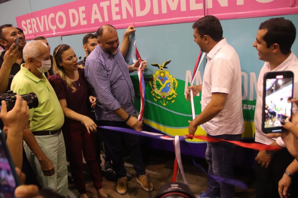Wilson Lima entrega Onibus do Idoso para mutiroes itinerantes em Manaus e Regiao Metropolitana Foto Fotos Eduardo Santos Sejusc 1 1024x682 1