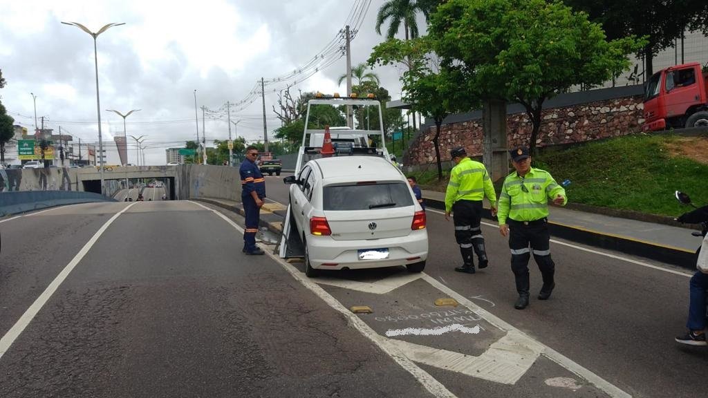 Prefeitura de Manaus fiscaliza estacionamento proibido na zona Centro Sul 2