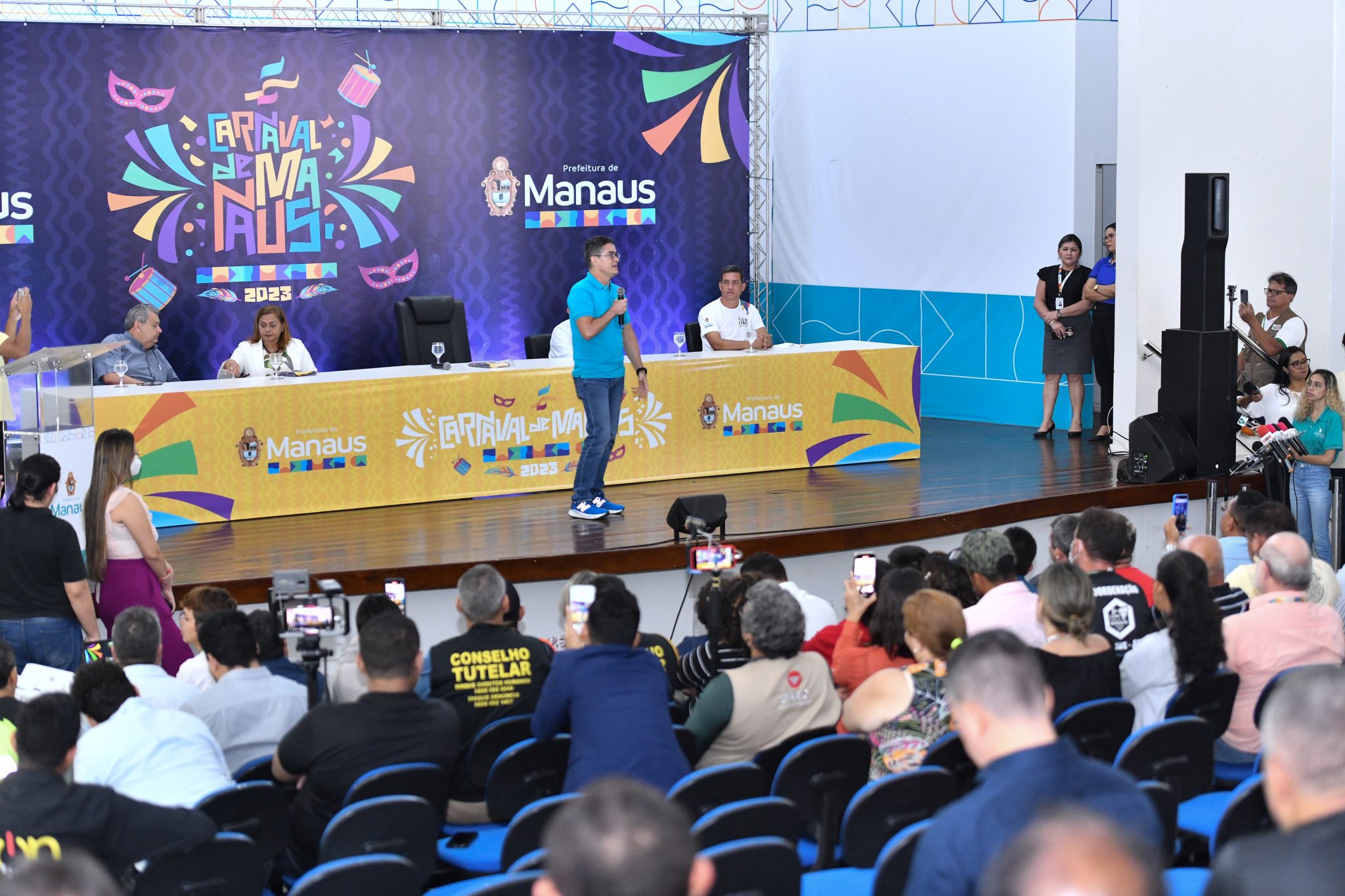 Carnaval de Manaus 2023 Prefeito David Almeida anuncia investimentos de mais de R 6 milhoes e destaca resgate dos movimentos culturais de bairro 2 2048x1365 1