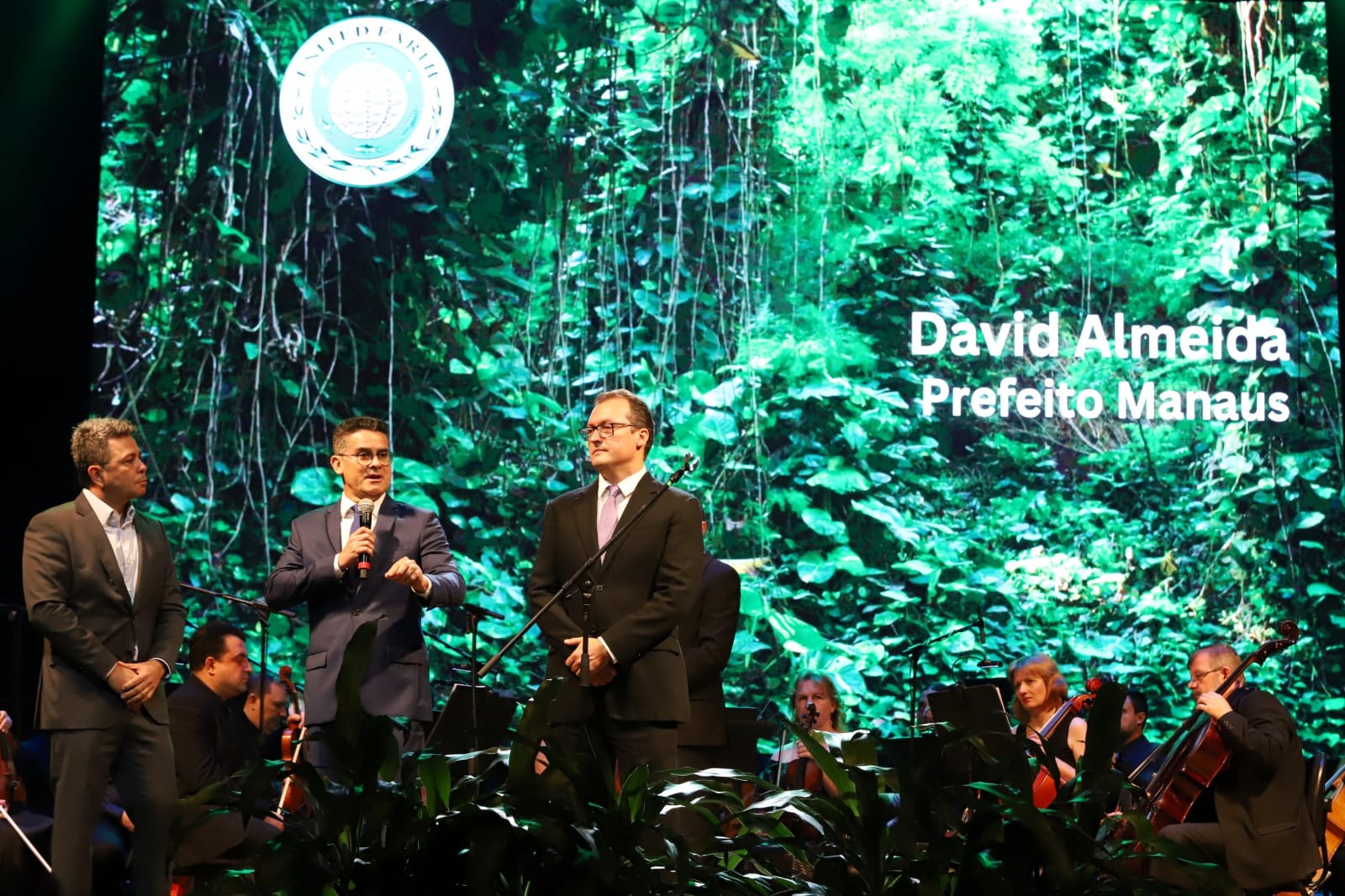 Prefeito destaca protagonismo de Manaus na preservacao ambiental durante cerimonia do Premio Nobel Verde
