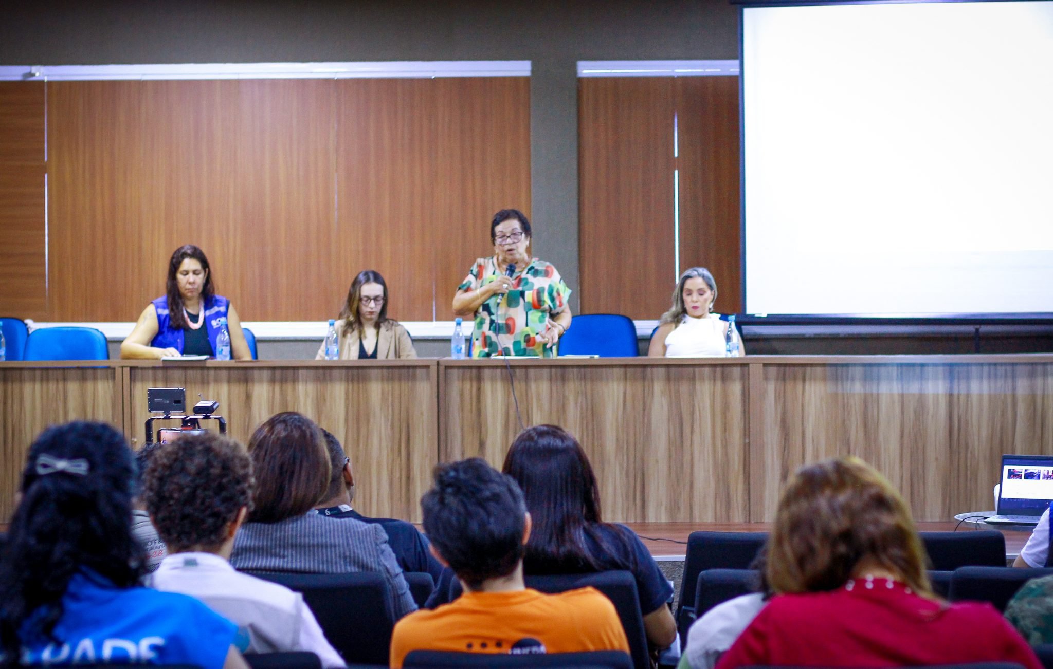 Prefeitura de Manaus realiza oficina sobre politicas publicas para refugiados 2048x1302 1