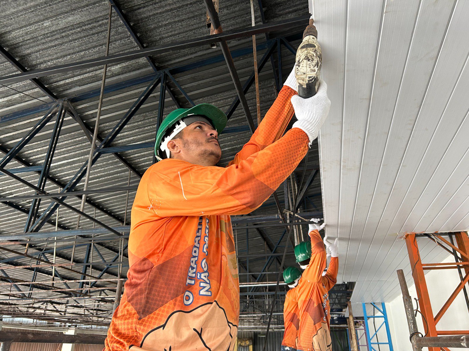 Prefeitura de Manaus segue com os trabalhos de modernizacao e padronizacao da feira do Sao Francisco 1