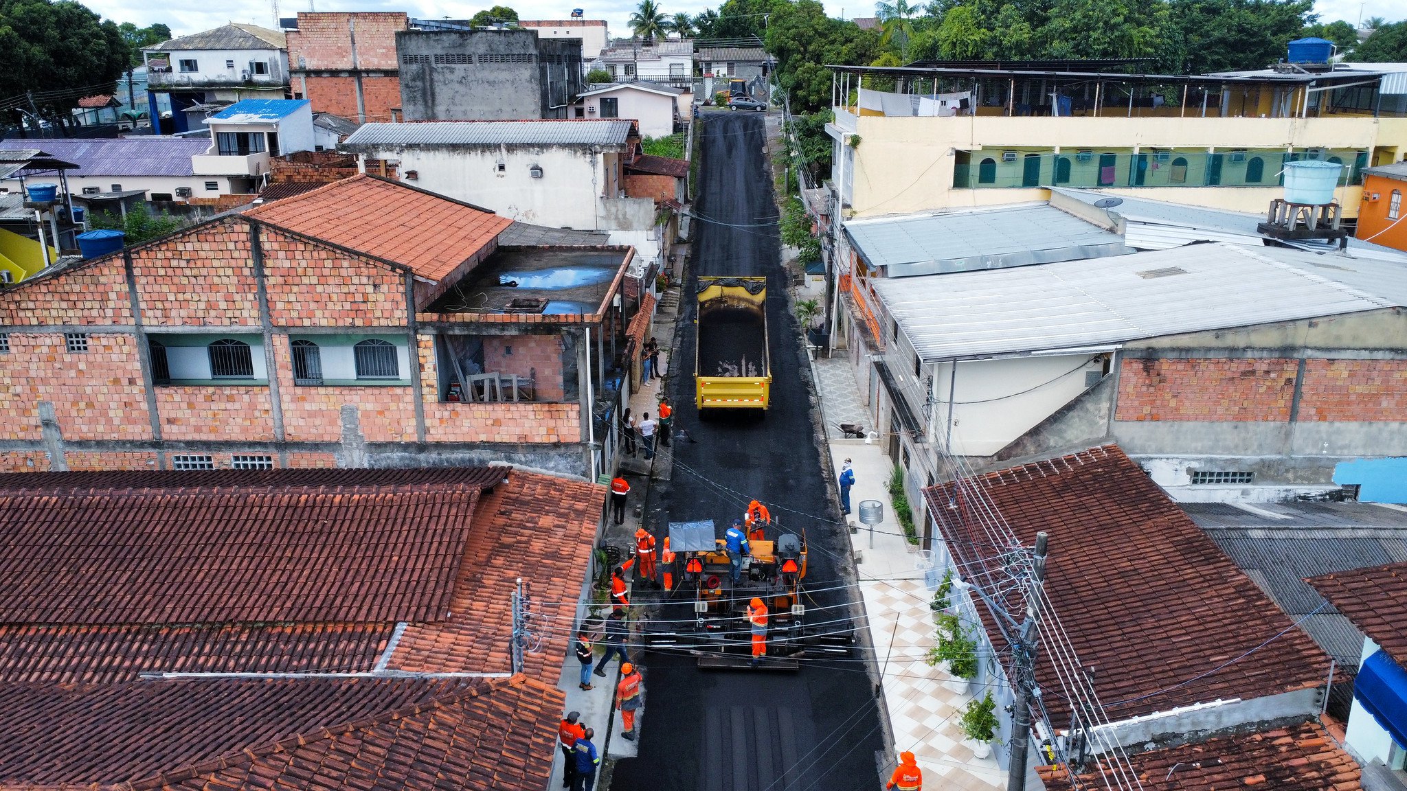 Prefeitura intensifica programa ‘Asfalta Manaus no bairro Dom Pedro