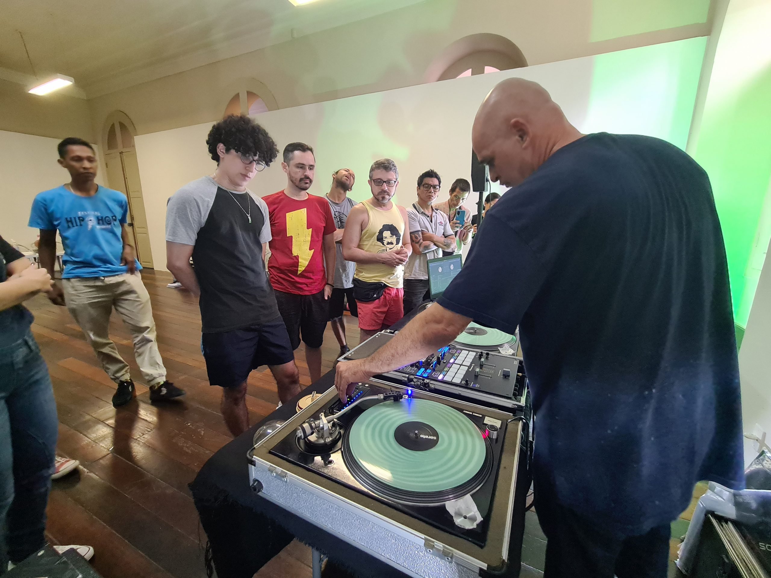 Prefeitura oferece oficina da profissao de DJ pelo Edital Manaus Faz Cultura scaled 1