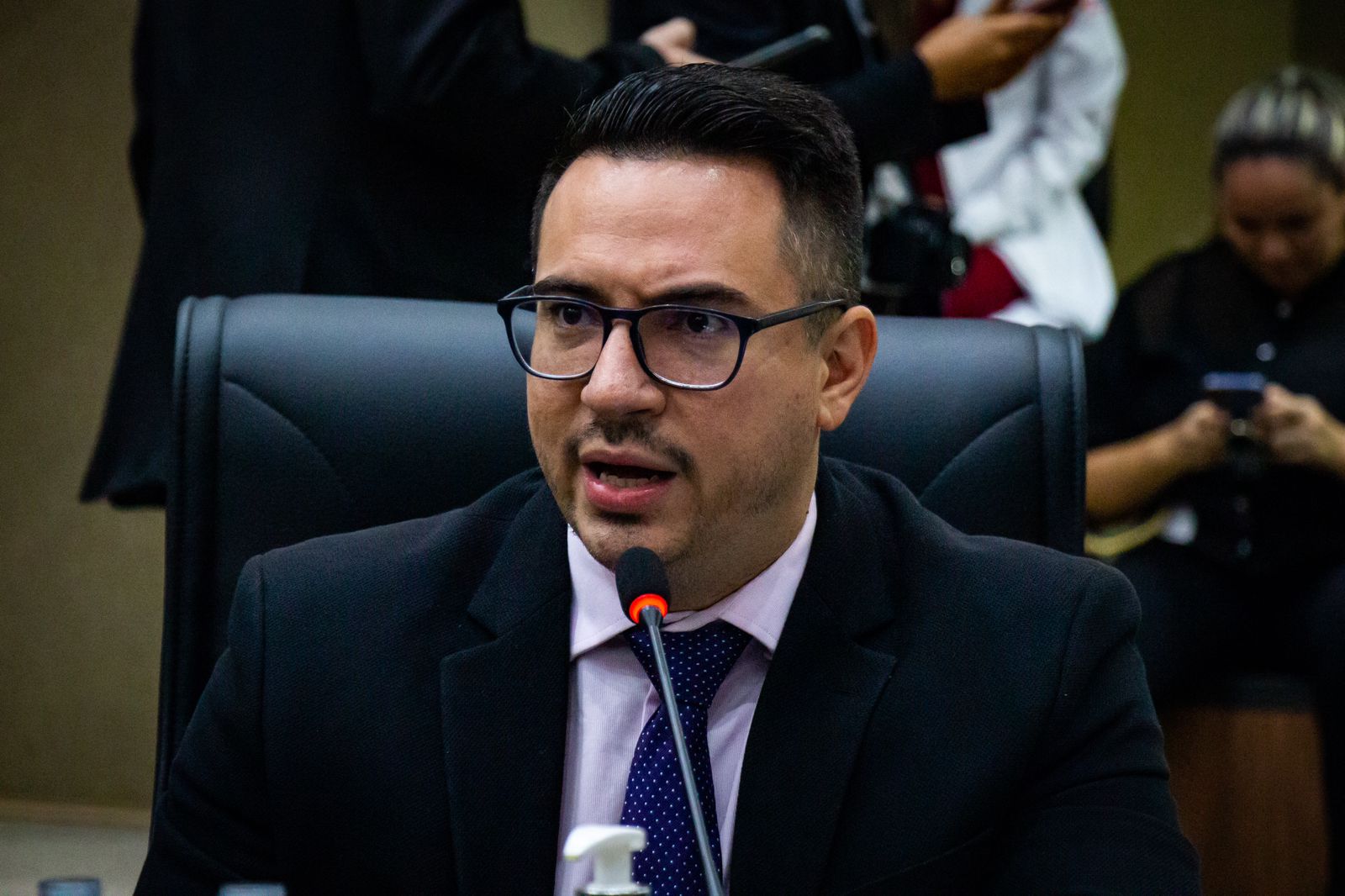 Vereador Rodrigo Guedes quer investigacao sobre programa Leite do Meu Filho da Prefeitura de Manaus