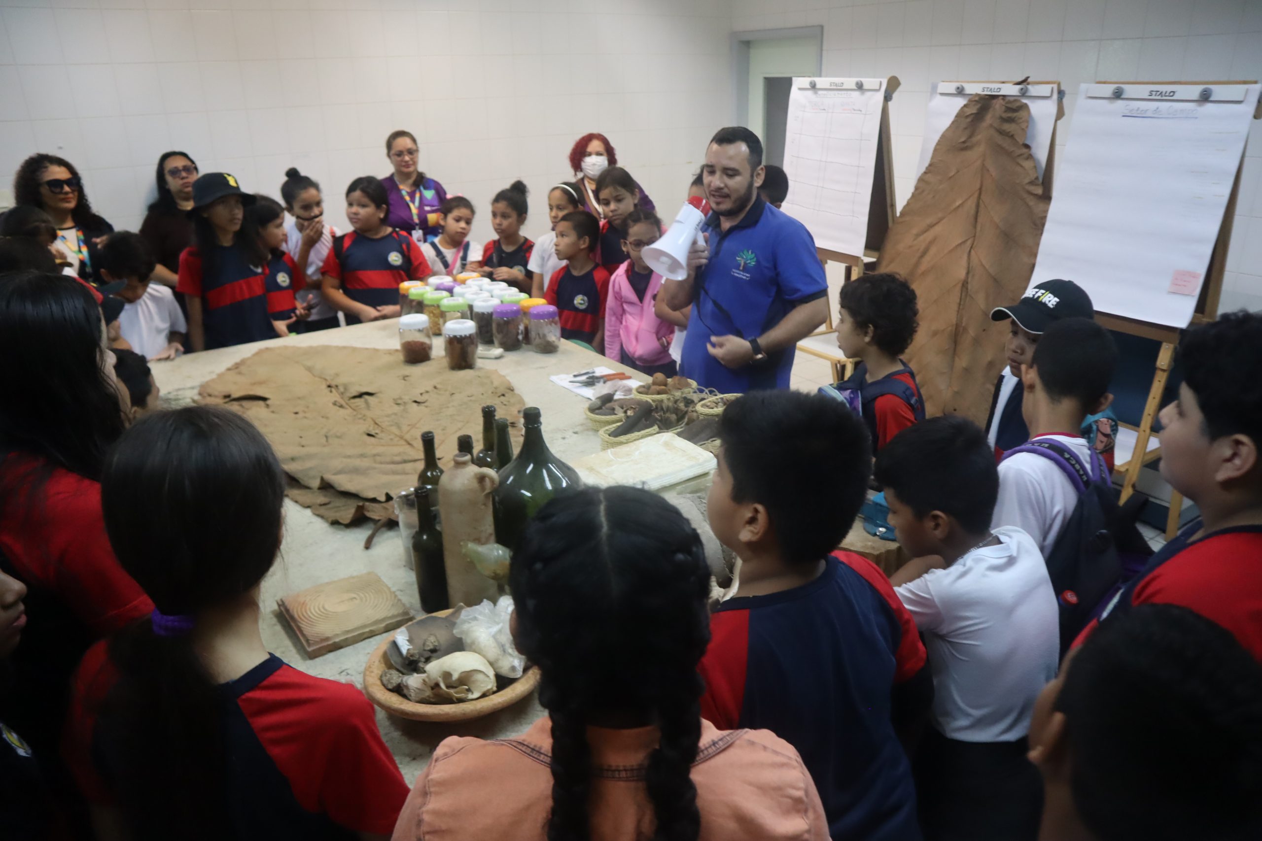 Alunos da escola municipal Divino Pimenta participam de acao do projeto Academia Ambiental no Instituto Soka Amazonia 2 scaled 1