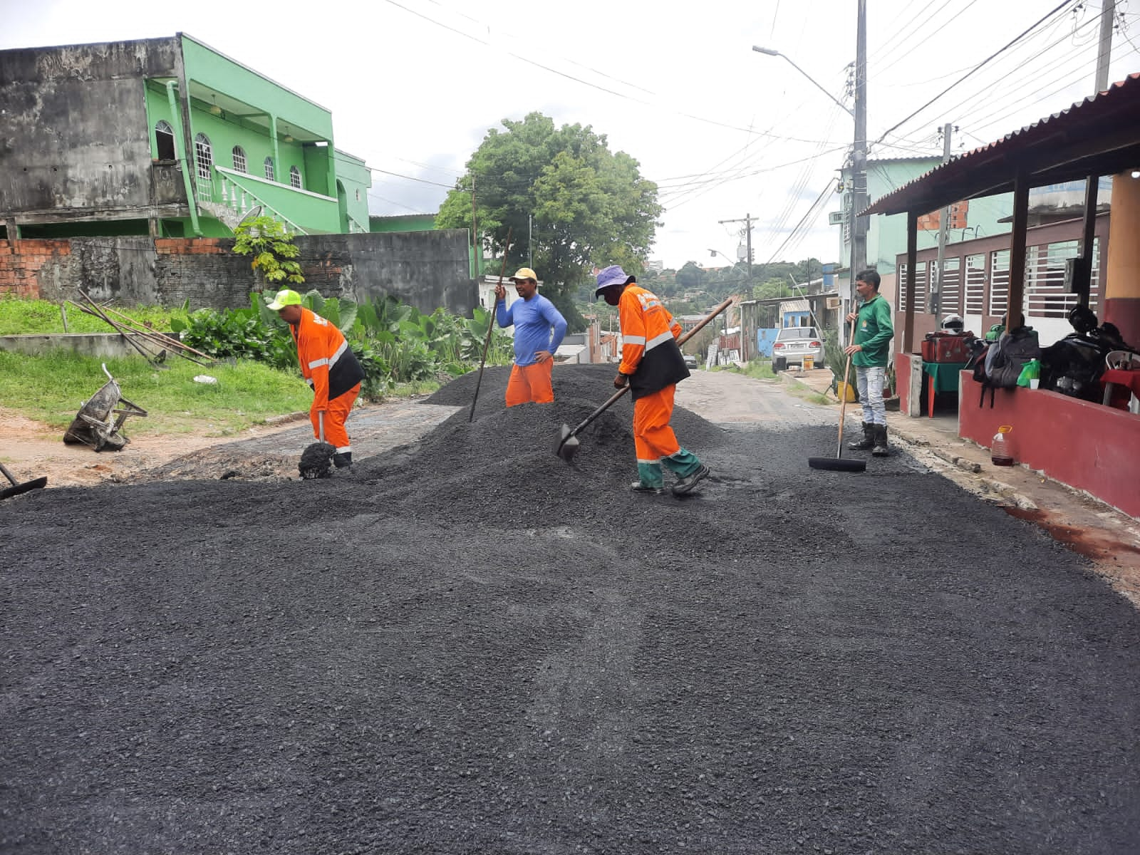 Prefeitura avanca com obras de recuperacao asfaltica de ruas do Campo Dourado 1