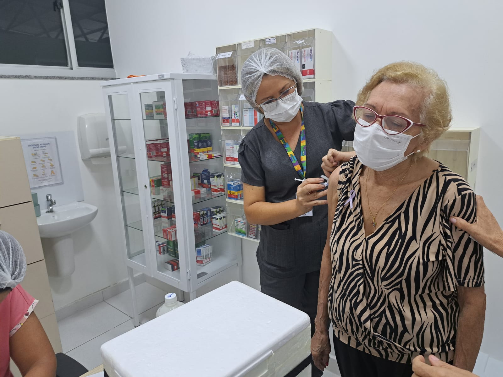 Prefeitura de Manaus amplia oferta da vacina bivalente para idosos na Policlinica da Funati 1