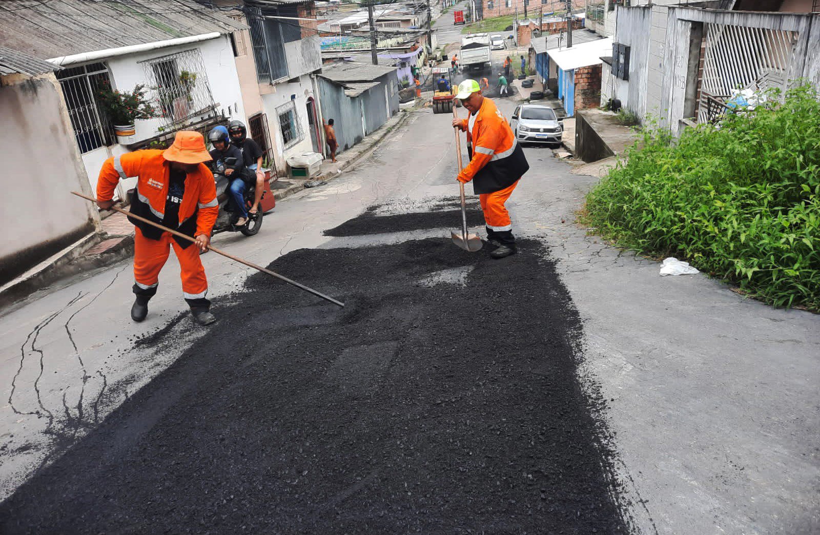 Prefeitura de Manaus realiza servicos de infraestrutura na zona Norte da cidade 1