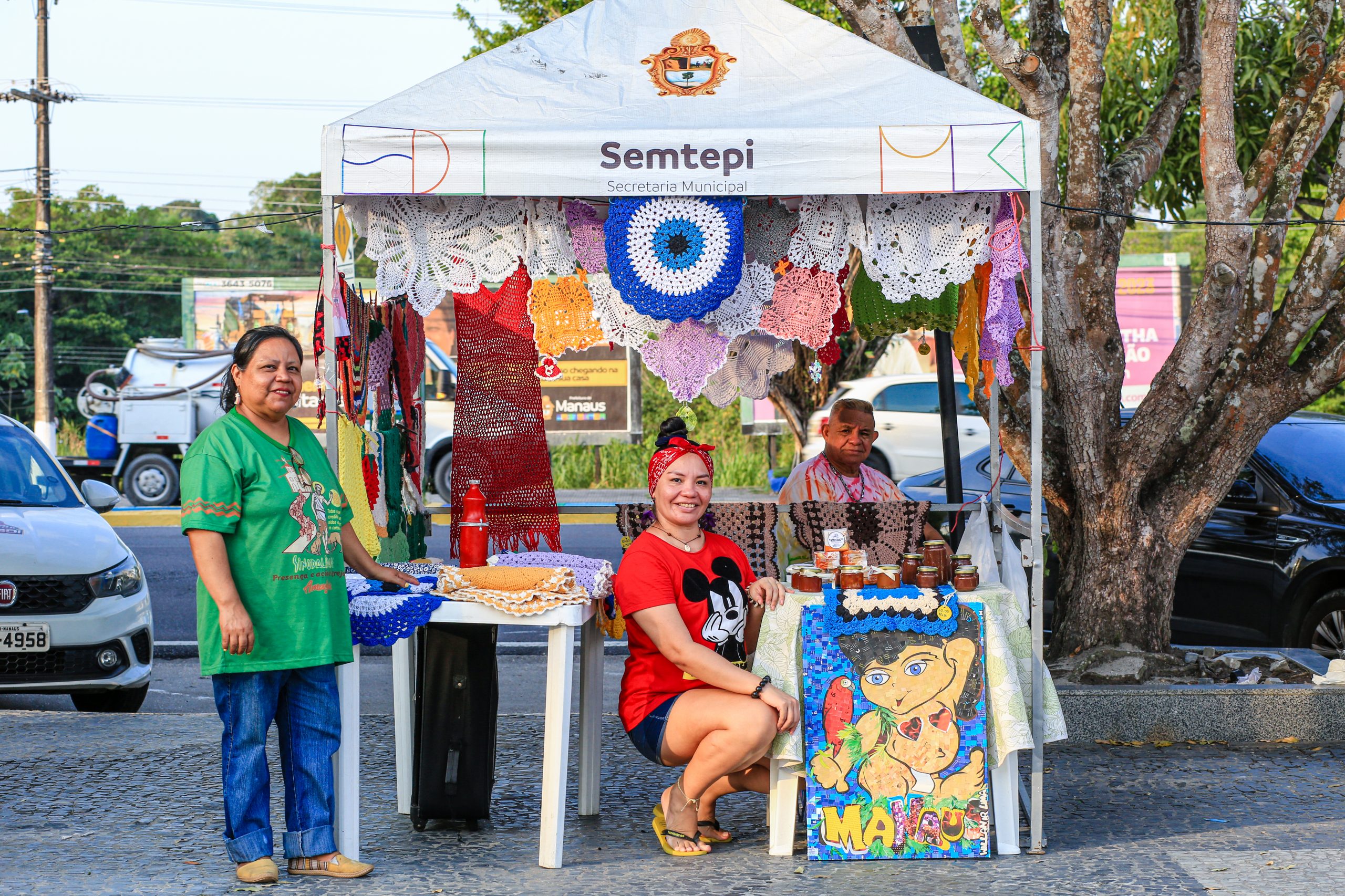Prefeitura de Manaus promove 26 dias de Feira de Artesanato Itinerante 4 scaled 1