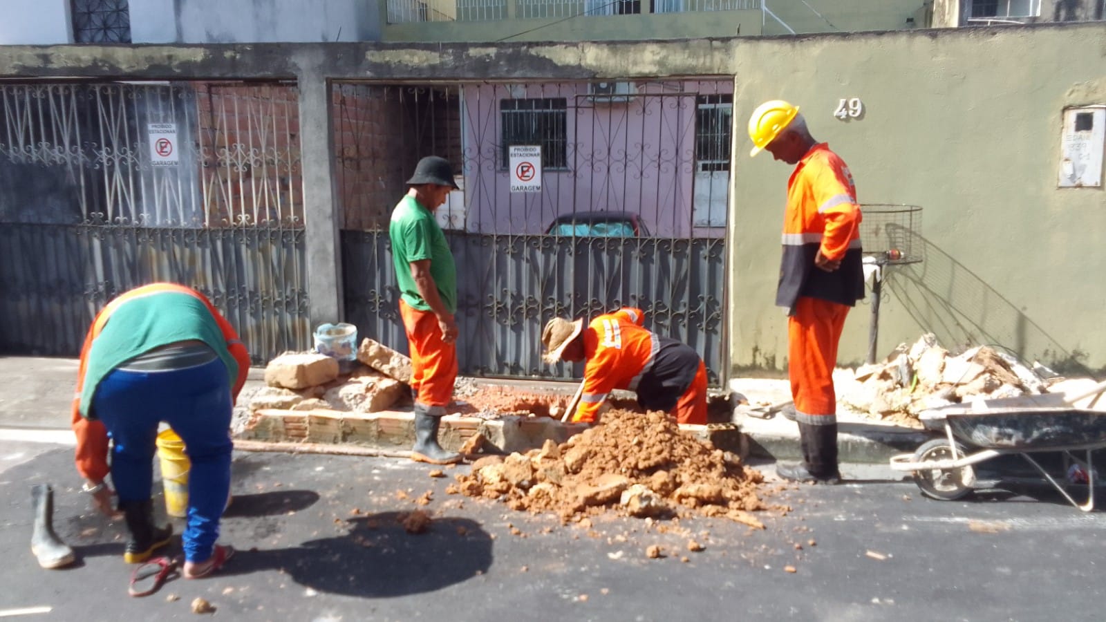 Prefeitura de Manaus trabalha em mais uma obra de recuperacao de drenagem profunda no bairro Presidente Vargas 3