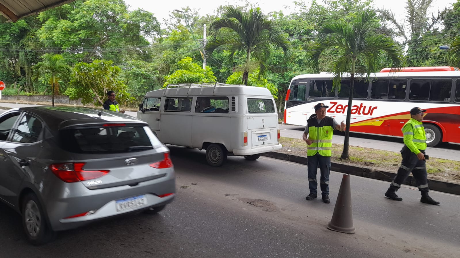 Prefeitura faz operacao para fiscalizar transporte publico de Manaus 2