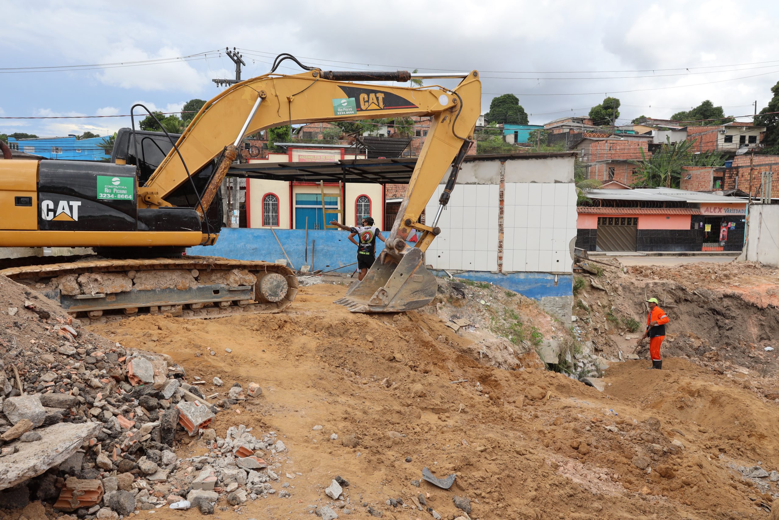 Prefeitura de Manaus atua em implantacao e manutencao de 5 quilometros de extensao de redes de drenagem no mes de abril 2 scaled 1