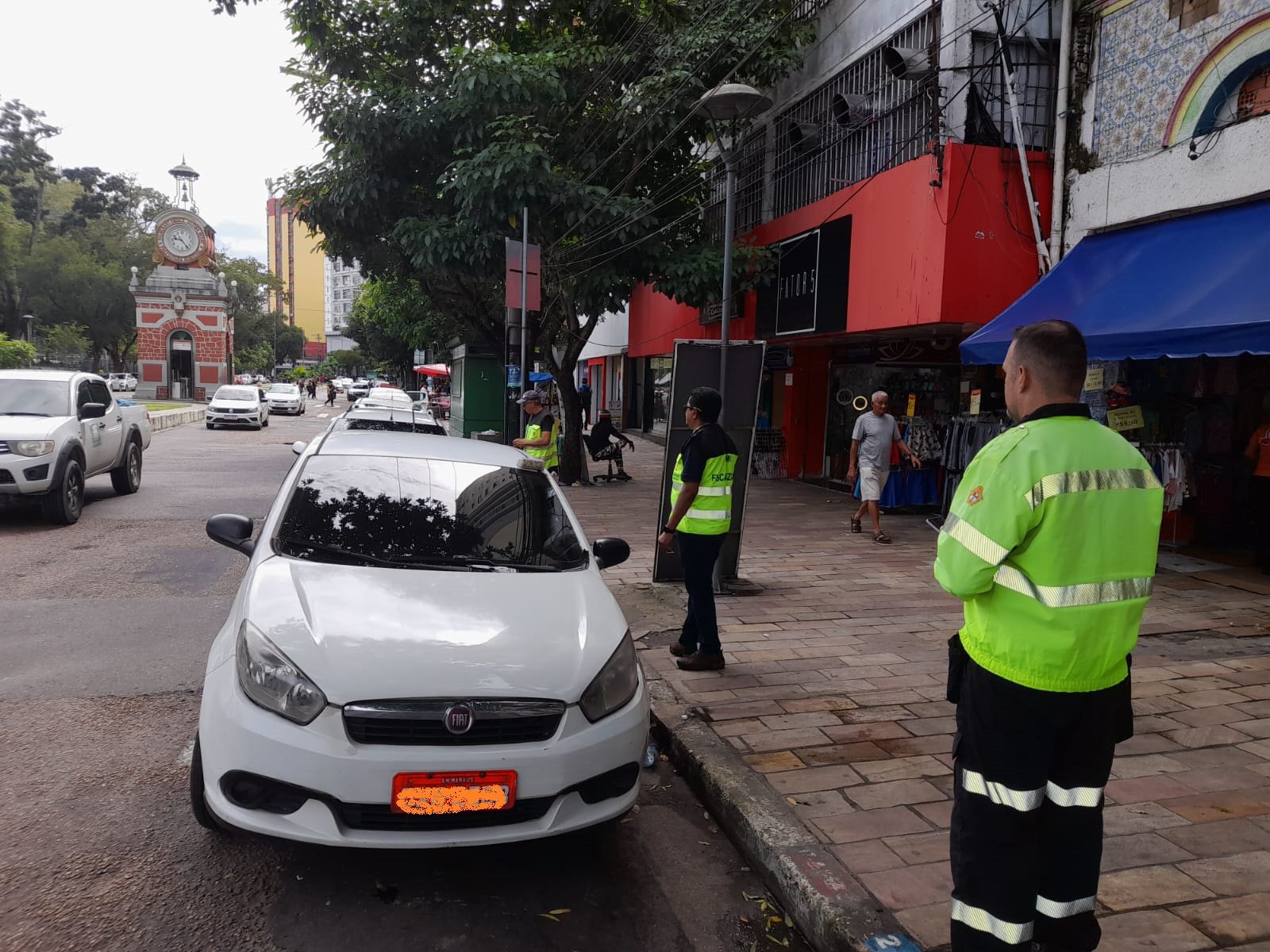 Prefeitura fiscaliza servicos de transporte no centro de Manaus 1