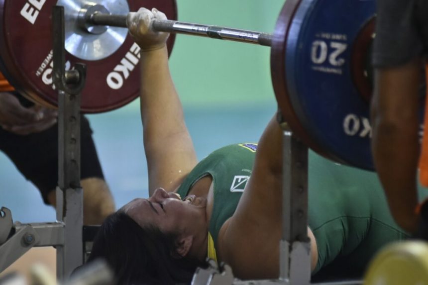 SEDEL Maria de Fatima levantou 124 kg no halterofilismo FOTO Mauro Neto 1024x682 1