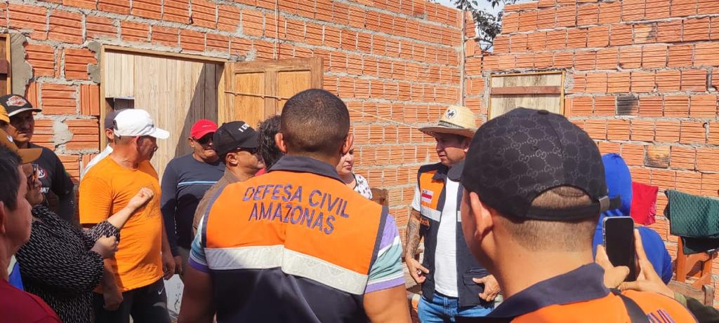 Agentes da Defesa Civil Amazonas realizam visita tecnica em Jurua apos forte temporal FOT DIVULGACAO DEFESA CIVIL1