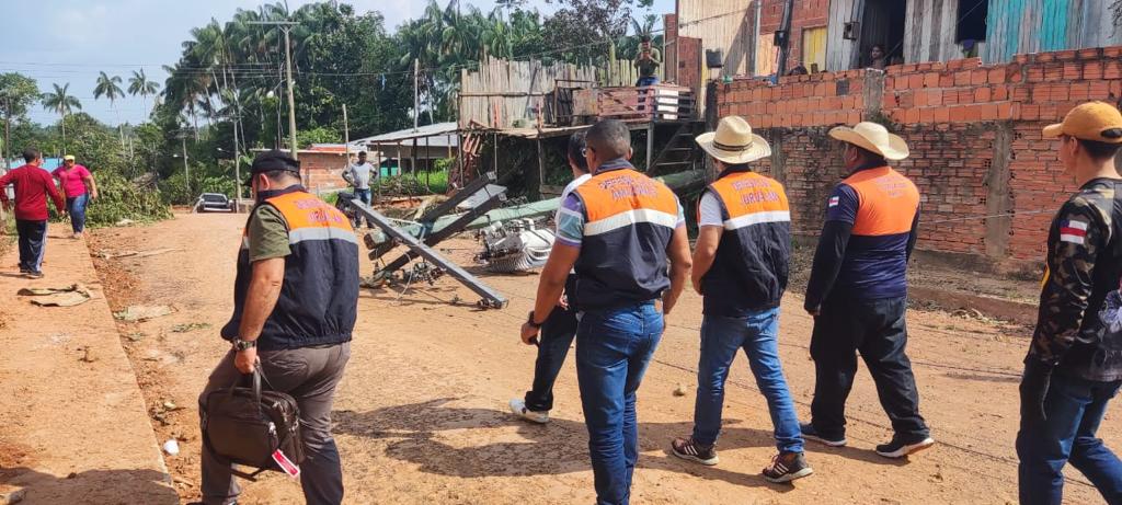 Agentes da Defesa Civil Amazonas realizam visita tecnica em Jurua apos forte temporal FOT DIVULGACAO DEFESA CIVIL3