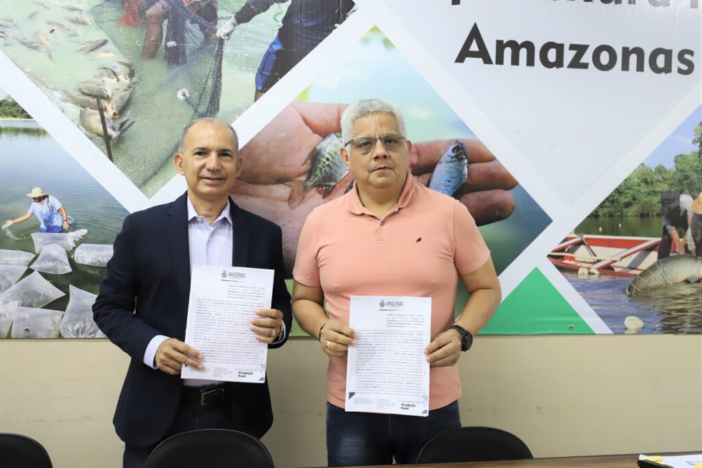 Governo do Amazonas assina Termo de Fomento com o Instituto Rio Negro para execucao do Projeto Proeiro Pescador Foto Isaac Maia Sepror 1024x683 1