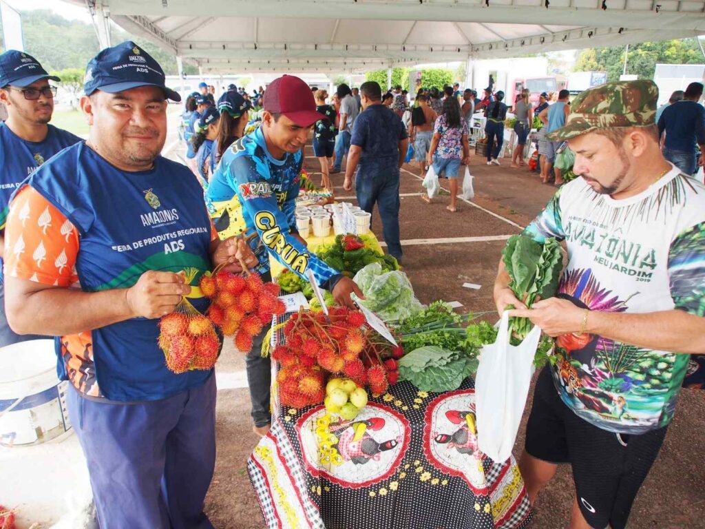 ADS ADS participa da Feira da Agricultura Familiar e Pirarucu Manejado no 24o Ecofestival do Peixe boi em Novo Airao foto divulgacao ADS 1024x768 1