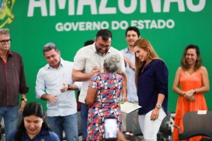 Com nova acao de regularizacao fundiaria governo Wilson Lima entrega 16 mil titulos definitivos somente em 2023 4 Foto Mauro Neto Secom 1024x682 1