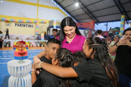 Deputada Mayra Dias propoe campanha para conscientizacao sobre depressao infantojuvenil FOTO AGUILAR ABECASSIS 1024x683 1