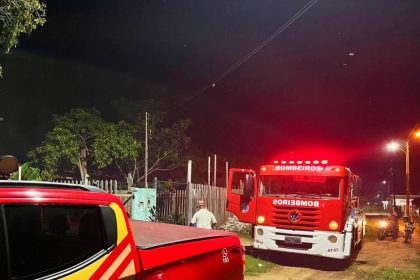 CBMAM INCENDIO EM RESIDENCIA PARINTINS 3 1024x773 1