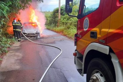 CBMAM INCENDIO EM VEICULO EM IRANDUBA 1024x548 1