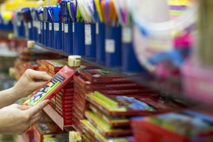 CDC da Aleam destaca orientacoes para compras de material escolar