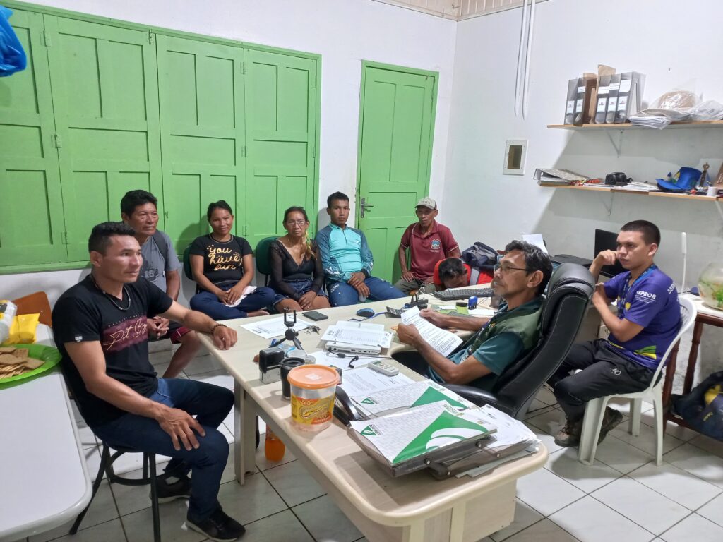 Idam Reuniao com liderancas indigenas em Eirunepe Fotos Divulgacao 1 1024x768 1