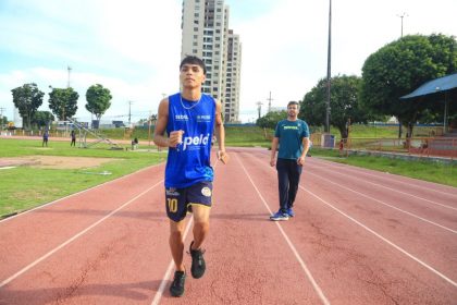SEDEL Henrique treina na Vila Olimpica de Manaus FOTO Julcemar Alves 1024x683 1