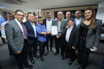 Deputado Joao Luiz participa com o governador Wilson Lima da entrega da licenca ambiental para exploracao de potassio em Autazes H0baM4