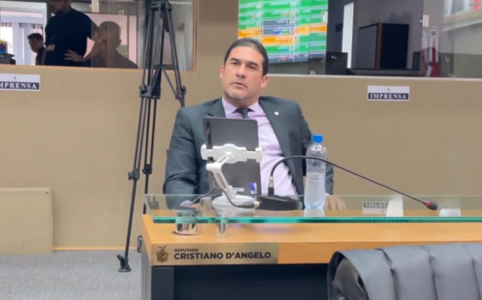 Lei de autoria do deputado Cristiano DAngelo cria a Politica de Inteligencia Climatica para Agricultura efwtiG