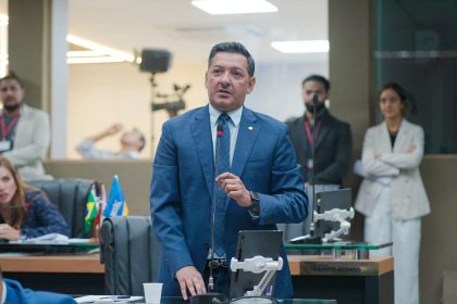 Aprovado Projeto de Lei de Felipe Souza que modifica medidas de seguranca e apoio aos ex governadores do Amazonas asySug