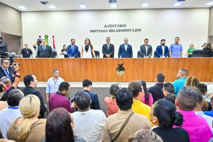 Assembleia Legislativa do Amazonas realiza homenagem ao Dia do Lider Comunitario Foto Rodrigo Brelaz 1024x683 kAHzfz