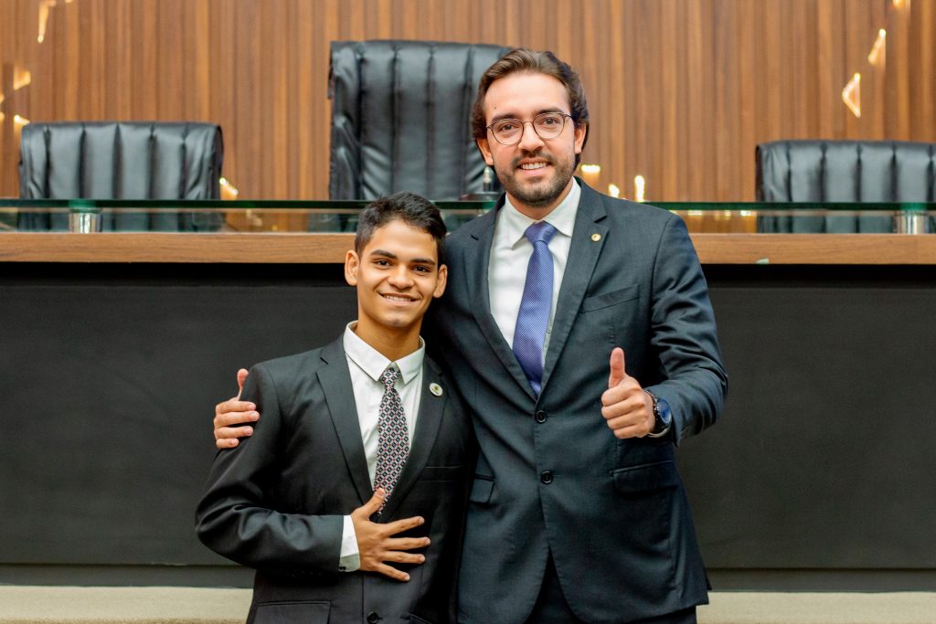 Deputado Thiago Abrahim diz que Parlamento Jovem prepara estudantes para o debate politico 1024x683 1wHMJ9