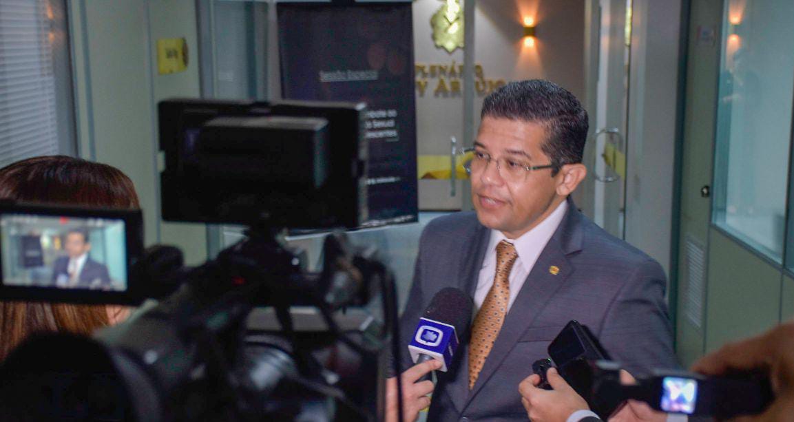 Emendas parlamentares lei e requerimento sao trabalhos desenvolvidos pelo deputado Joao Luiz aos assistentes sociais do Amazonas Foto Mauro Smith vYuP0K