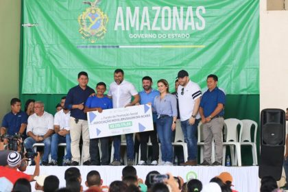 Governador Wilson Lima entrega mais de R 814 mil em fomentos para setor primario de Maraa Fotos Arthur Castro Secom 1024x682 BBP3cM