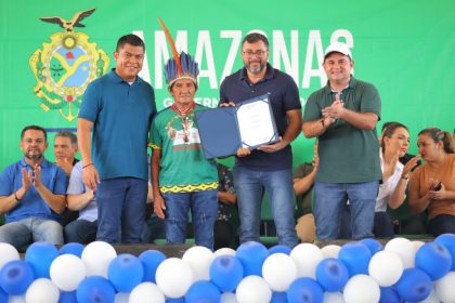 Governo do Amazonas beneficia produtores rurais de Parintins e Barreirinha FOTOS Mauro Neto e Diego Peres Secom 6 1024x683 f6OtJN